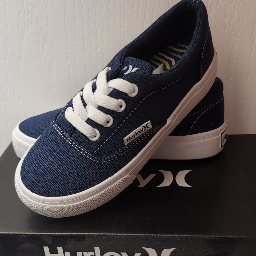 Hurley Boys Canvas Low Top Sneakers. Navy Blue. Size 12. New In Box